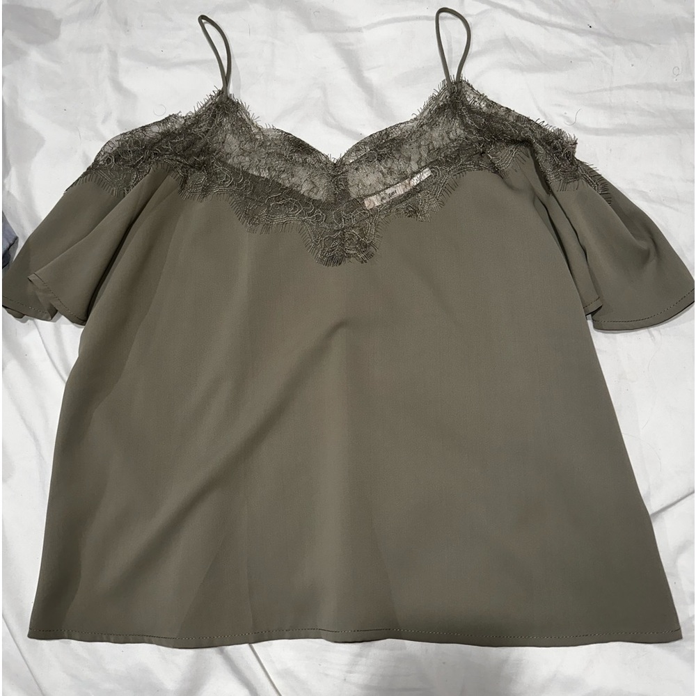 army green off the shoulder lace shirt